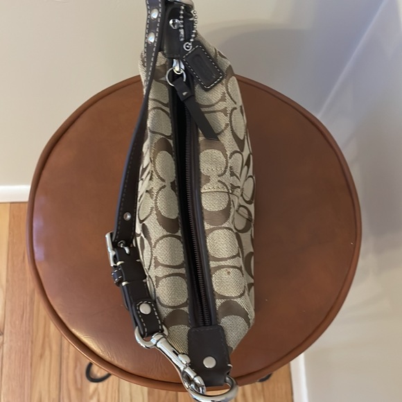 Coach small purse - Picture 3 of 5